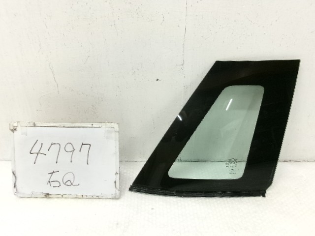 【中古】中古部品 BMW ミニ XU15M 右ｸｫｰﾀｰｶﾞﾗｽ 【3500170000-260219502017280】
