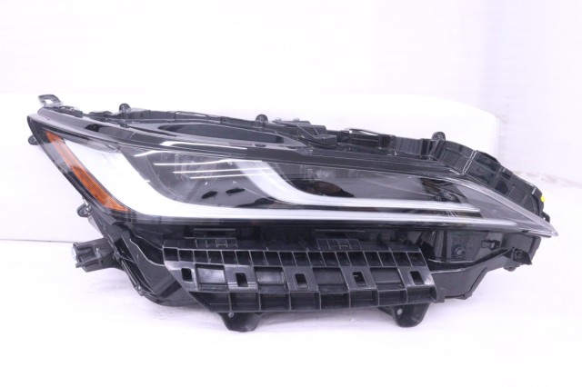 【中古】中古部品 ハリアー MXUA80 右ﾍｯﾄﾞﾗﾝﾌﾟ 【3260520000-260220500410800】｜e-cleマート