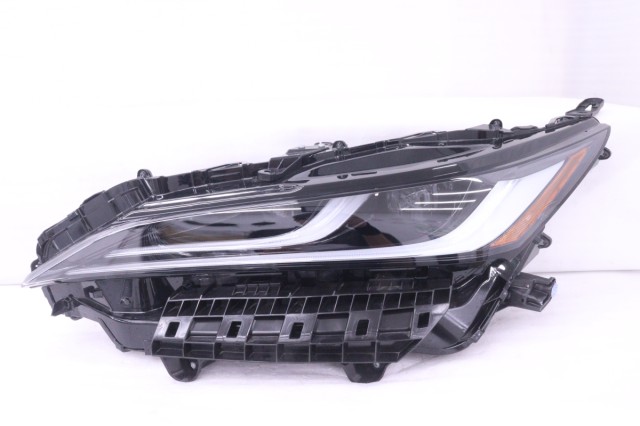 【中古】中古部品 ハリアー MXUA80 左ﾍｯﾄﾞﾗﾝﾌﾟ 【3260520000-260220501110900】