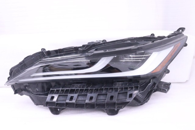 【中古】中古部品 ハリアー MXUA80 左ﾍｯﾄﾞﾗﾝﾌﾟ 【3260520000-260220500810900】｜e-cleマート