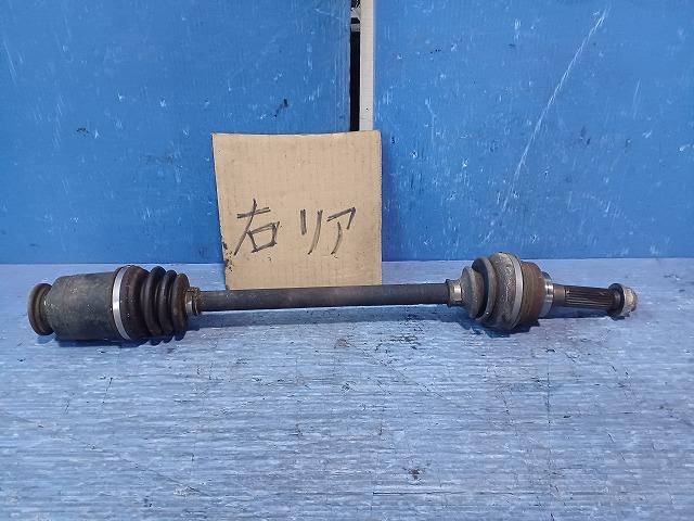 【中古】中古部品 サンバー TT2 右ﾘｱﾄﾞﾗｲﾌﾞｼｬﾌﾄ 【3310050100-251224000242300】