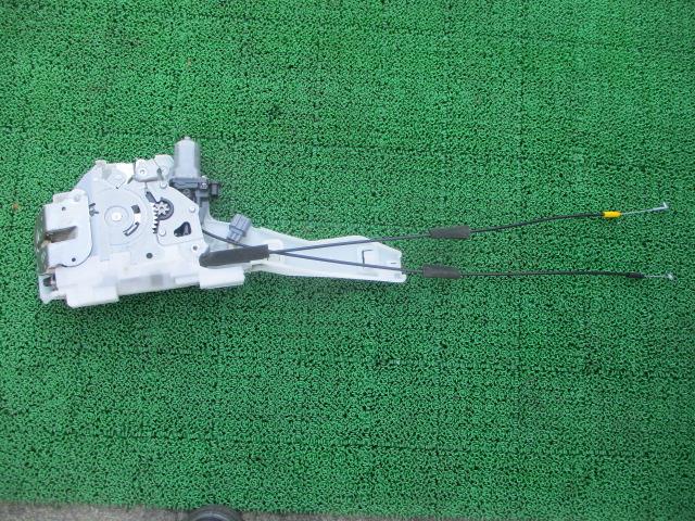 【中古】中古部品 オデッセイ 右ﾘｱｸﾛｰｻﾞｰﾄﾞｱﾓｰﾀｰ 【3310190100-000255011966120】