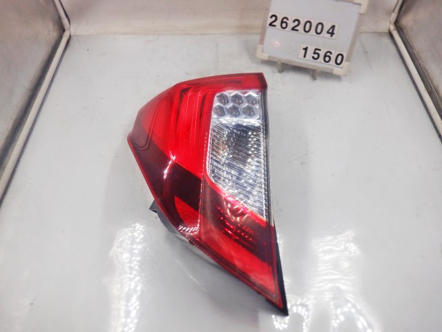【中古】中古部品 フィット GP5 左ﾃｰﾙﾗﾝﾌﾟ 【3330890100-000026200415600】