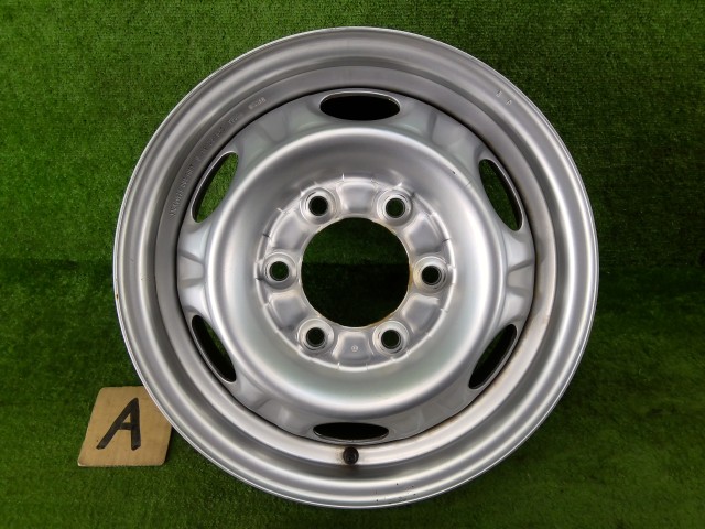 【中古】中古部品 キャラバン VR2E26 ﾎｲｰﾙ 【3330990100-250201000147210】｜e-cleマート