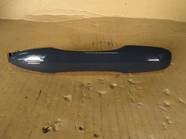 【中古】中古部品 カローラツーリング ZWE219W ｱｳﾀｰﾊﾝﾄﾞﾙ 【3340220100-000227008417250】