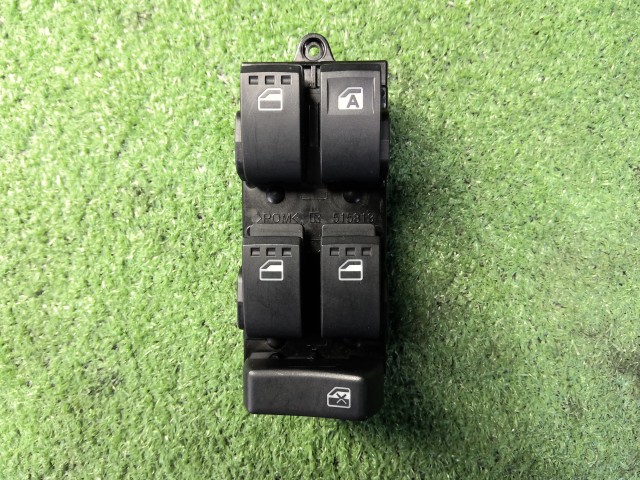 【中古】中古部品 ルーミー M900A ﾊﾟﾜｰｳｲﾝﾄﾞｳｽｲｯﾁ 【3260070000-260212000161900】