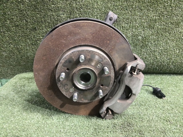 【中古】中古部品 フリード GB7 右ﾌﾛﾝﾄﾅｯｸﾙﾊﾌﾞ 【3260300000-260224000144310】