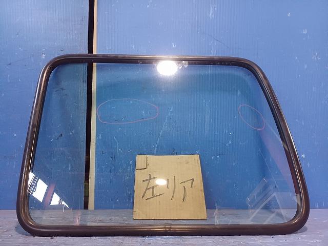 【中古】中古部品 サンバー TV1 左ｸｫｰﾀｰｶﾞﾗｽ 【3310050100-251208000217290】