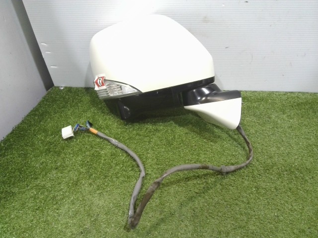 【中古】中古部品 エルグランド PE52 右ｻｲﾄﾞﾐﾗｰ 【3310090100-202602030313500】