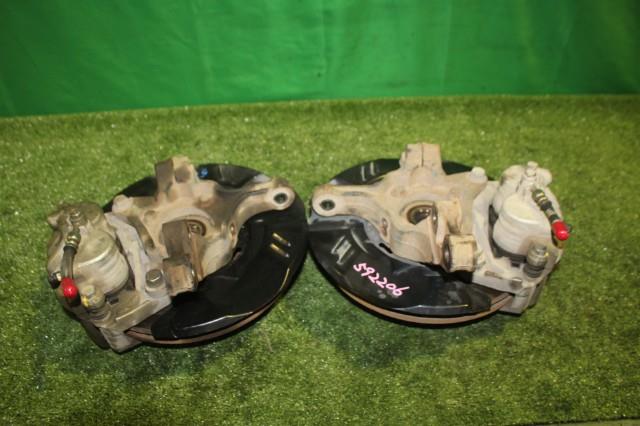 【中古】中古部品 インプレッサ GP7 左フロントナックルハブ 【3330950100-000059220544340】