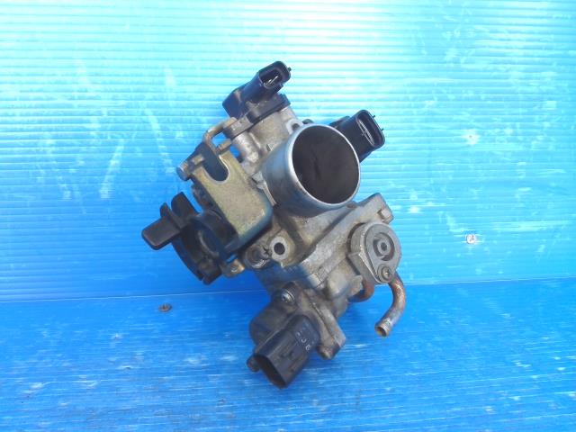 【中古】中古部品 キャリィ DA62T ｽﾛｯﾄﾙﾎﾞﾃﾞｨ 【3310550000-260126000420300】