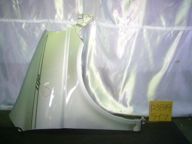 【中古】中古部品 ライフ JA4 右ﾌﾛﾝﾄﾌｪﾝﾀﾞｰ 【3310220100-000968807410600】