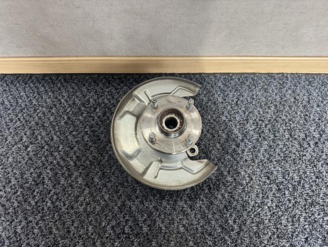 【中古】中古部品 ハイゼット S211P 左ﾌﾛﾝﾄﾅｯｸﾙﾊﾌﾞ 【3330440100-260225000144340】