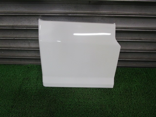 【中古】中古部品 いすゞ大型車 右ﾌﾛﾝﾄﾌｪﾝﾀﾞｰ 【3330540100-260221500610600】
