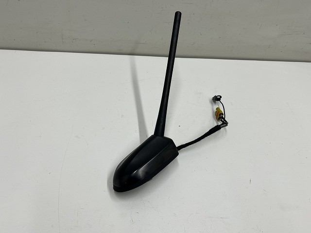 【中古】中古部品 フォード エクスプローラー 1FMHK9 ｱﾝﾃﾅ 【3310070100-000090778661000】
