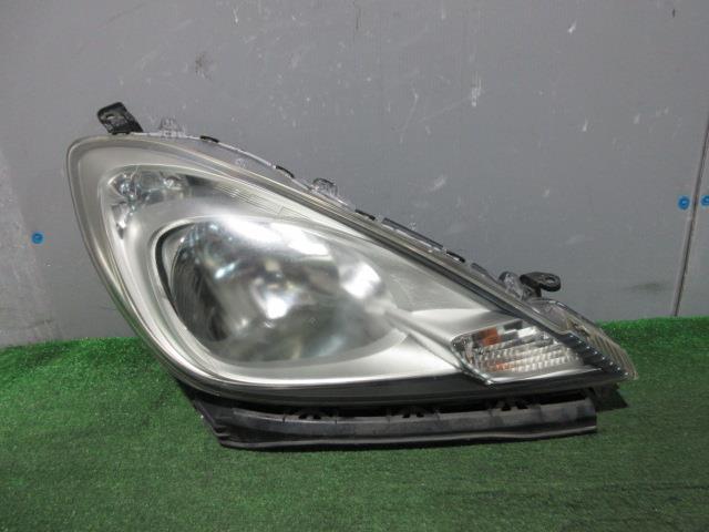 【中古】中古部品 フィット GE6 右ヘッドランプ 【3330560100-260226000410800】
