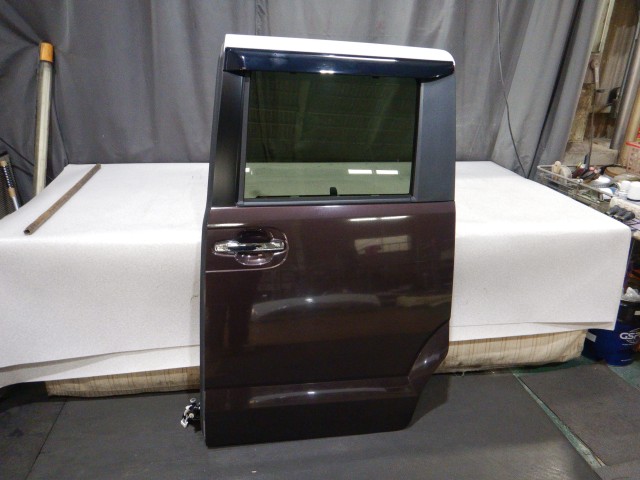 【中古】中古部品 Ｎ－ＢＯＸ JF1 左ﾘｱﾄﾞｱ 【3330810100-260225001013400】