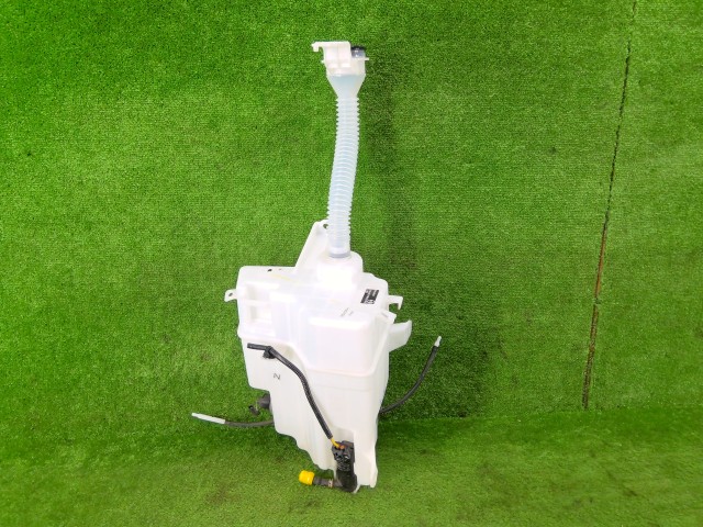 【中古】中古部品 レクサス NX AYZ10 ｳｫｯｼｬｰﾀﾝｸ 【3330990100-260207000167300】