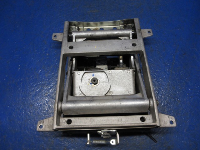 【中古】中古部品 フォワード FVZ34U2 ｼｰﾄﾚｰﾙ 【3310270100-000015181070450】｜e-cleマート