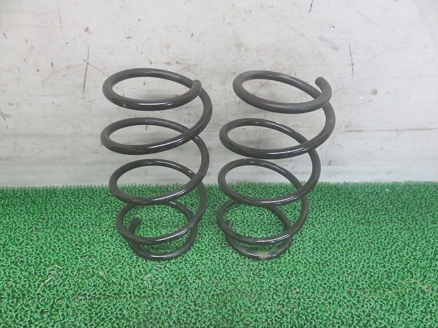 【中古】中古部品 クロスビー MN71S ﾘｱｽﾌﾟﾘﾝｸﾞｾｯﾄ 【3330380100-000038003951400】