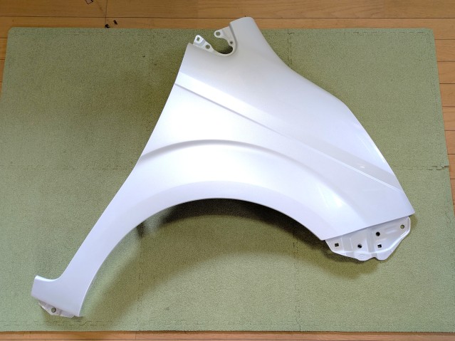 【中古】中古部品 スペイド NCP145 右ﾌﾛﾝﾄﾌｪﾝﾀﾞｰ 【3330450100-260228000110600】 11,326円