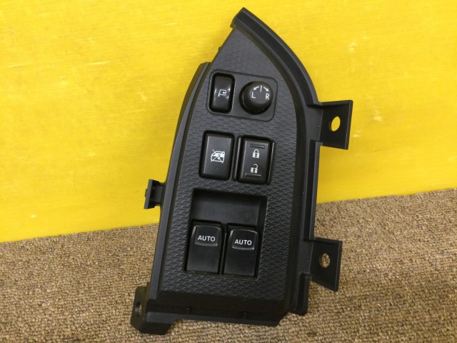 【中古】中古部品 ８６ ZN6 ﾊﾟﾜｰｳｲﾝﾄﾞｳｽｲｯﾁ 【3330960100-000052653561900】