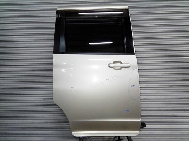 【中古】中古部品 ルークス ML21S 右ﾘｱﾄﾞｱ 【3310050100-251115000113300】