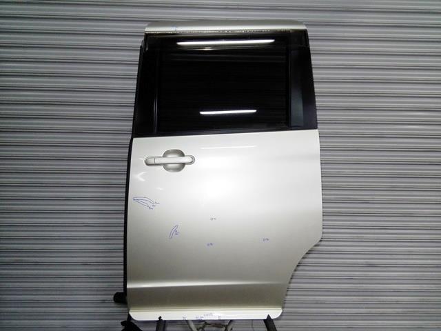【中古】中古部品 ルークス ML21S 左ﾘｱﾄﾞｱ 【3310050100-251115000113400】