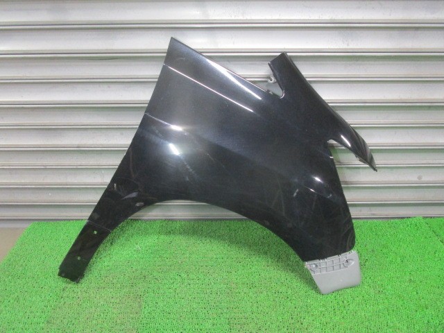 【中古】中古部品 ヴェルファイア ANH20W 右ﾌﾛﾝﾄﾌｪﾝﾀﾞｰ 【3330540100-260123000110600】