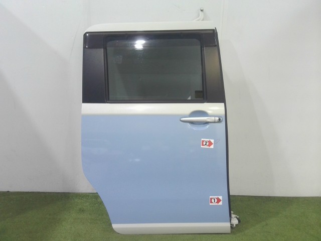 【中古】中古部品 ムーヴキャンバス LA800S 右ﾘｱﾄﾞｱ 【3310090100-202602058413300】