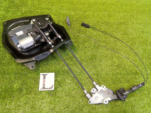 【中古】中古部品 セレナ GFC27 左パワースライドドアモーター 【3330200100-252291000064660】|e-cleマート