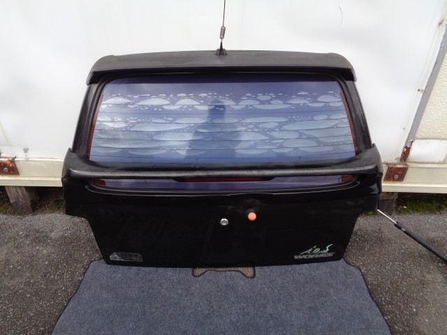 【中古】中古部品 アルト HA11S ﾊﾞｯｸﾄﾞｱ 【3330810100-260207000215800】