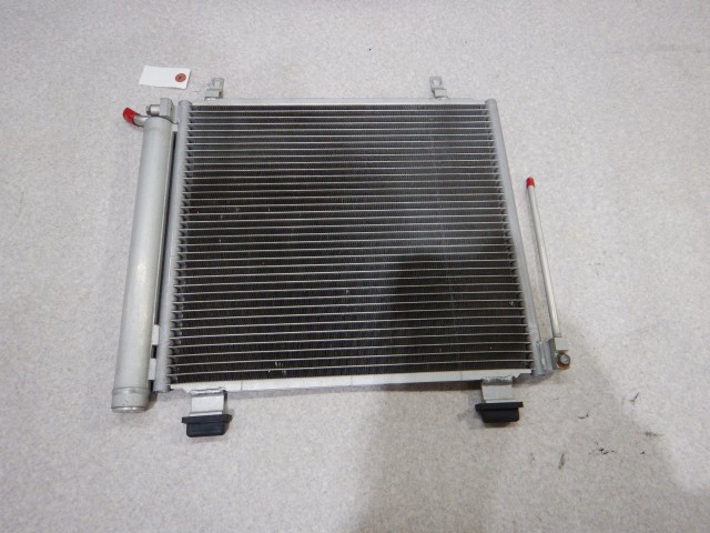 【中古】中古部品 ワゴンＲ MH34S ｺﾝﾃﾞﾝｻｰ 【3330810100-260227000160600】 7,977円