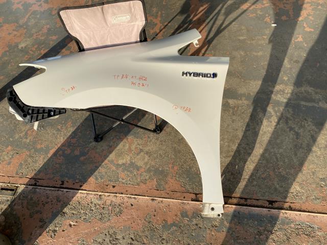 【中古】中古部品 ＳＡＩ AZK10 左ﾌﾛﾝﾄﾌｪﾝﾀﾞｰ 【3310190100-000255012710700】