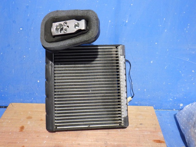 【中古】中古部品 ワゴンＲ MH23S A/Cｸｰﾘﾝｸﾞﾕﾆｯﾄ 【3331010800-000023976460800】