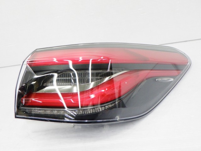 【中古】再生部品 クラウン ARS220 右ﾃｰﾙﾗﾝﾌﾟ 【3380010000-260303501015500】
