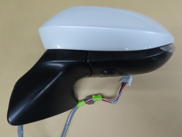 【中古】中古部品 アクア MXPK11 左ｻｲﾄﾞﾐﾗｰ 【3380050000-000038085513600】｜e-cleマート 21,305円