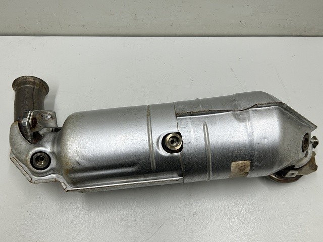 【中古】中古部品 プジョー 208 P21HN05 触媒 【3310070100-000090746122400】