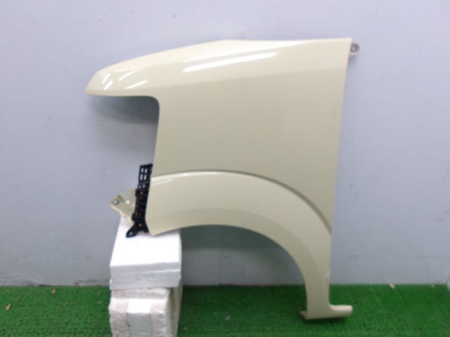 【中古】中古部品 Ｎ－ＢＯＸ JF1 左ﾌﾛﾝﾄﾌｪﾝﾀﾞｰ 【3310250100-000263002110700】