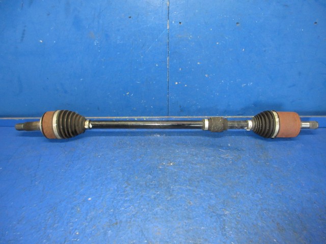 【中古】中古部品 フリード GB5 右ﾌﾛﾝﾄﾄﾞﾗｲﾌﾞｼｬﾌﾄ 【3310270100-000015196442100】