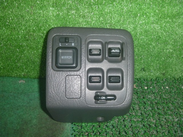 【中古】中古部品 ライフ JB1 ﾊﾟﾜｰｳｲﾝﾄﾞｳｽｲｯﾁ 【3330370100-000263003661900】 6,270円