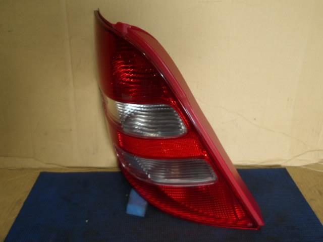 【中古】中古部品 ベンツ Aクラス 169032 左ﾃｰﾙﾗﾝﾌﾟ 【3340220100-000226079415600】