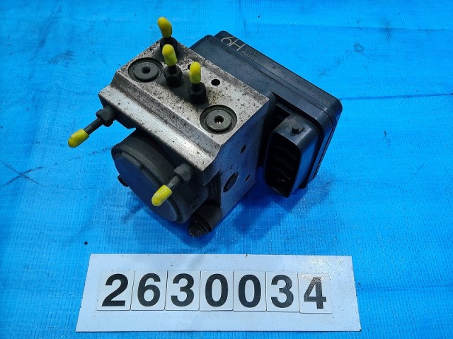 【中古】中古部品 ハイエース KDH200V ABSｱｸﾁｭｴｰﾀｰ 【3310040100-000263003442500】