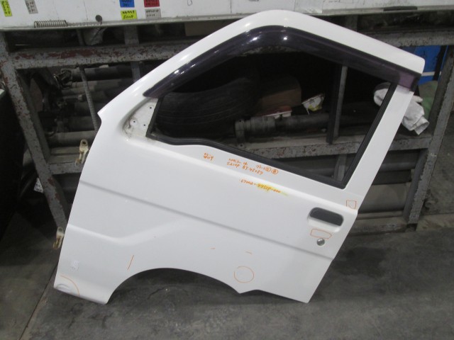 【中古】中古部品 ハイゼット LE-S210P 左ﾌﾛﾝﾄﾄﾞｱ 【3310160100-000004505713200】