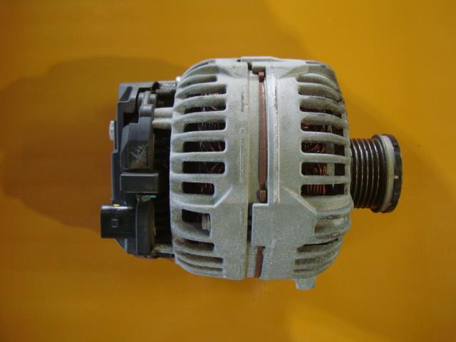 【中古】中古部品 VW ゴルフ 1KCBZ ｵﾙﾀﾈｰﾀｰ 【3340220100-000225078260200】