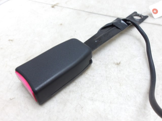【中古】中古部品 ハスラー MR31S ｼｰﾄﾍﾞﾙﾄ 【3310250100-000263008177150】