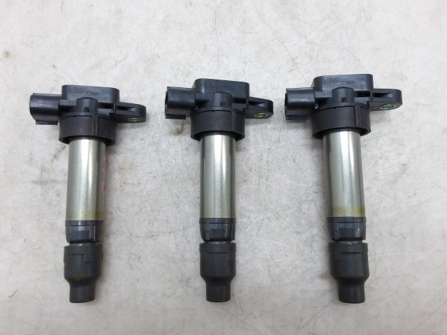 【中古】中古部品 ハスラー MR31S ｲｸﾞﾆｯｼｮﾝｺｲﾙ 【3310250100-000263008167250】