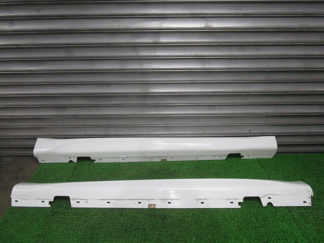 【中古】中古部品 BMW X1 VL18 右サイドステップ 【3330540100-260117002213700】|e-cleマート