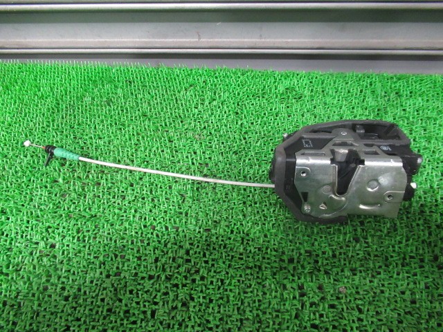 【中古】中古部品 BMW X1 VL18 左ﾌﾛﾝﾄﾄﾞｱﾛｯｸｿﾚﾉｲﾄﾞ 【3330540100-260117002264560】