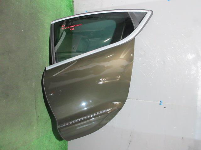 【中古】中古部品 シトロエン DS4 B7C5F03S 左ﾘｱﾄﾞｱ 【3330560100-260306000213400】